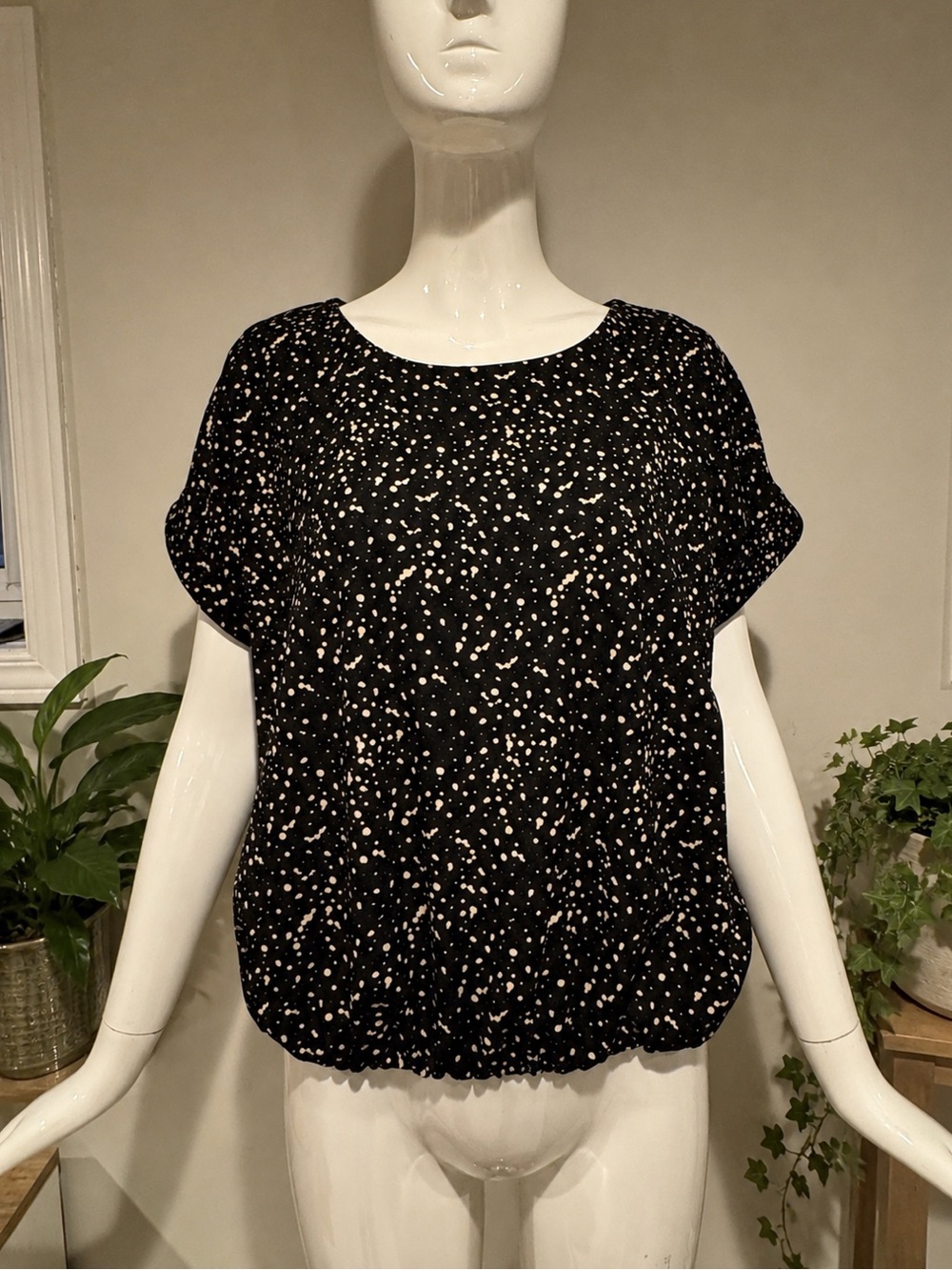 Melloday Black & Cream Speckled Bubble Hem Blouse Size Medium